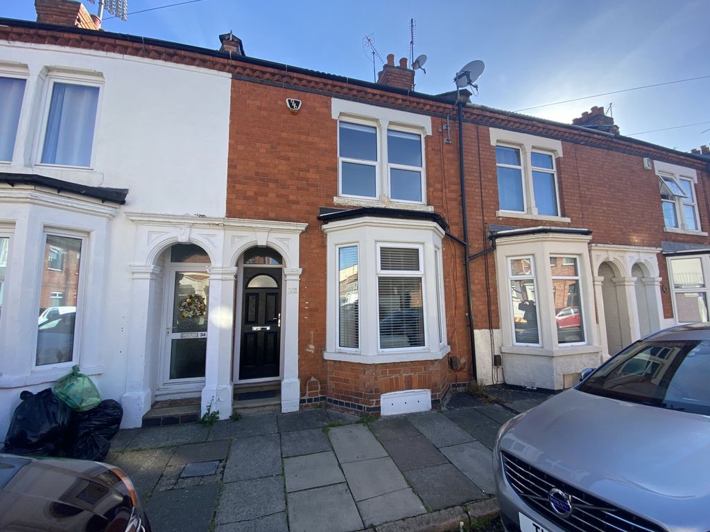 Property photo 1 of 14 Photo 8