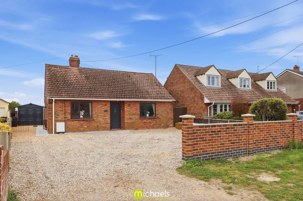 Property photo 2 of 28