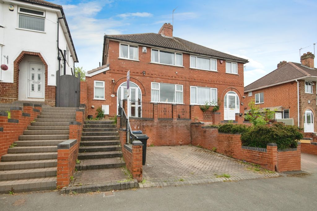 Property photo 1 of 15