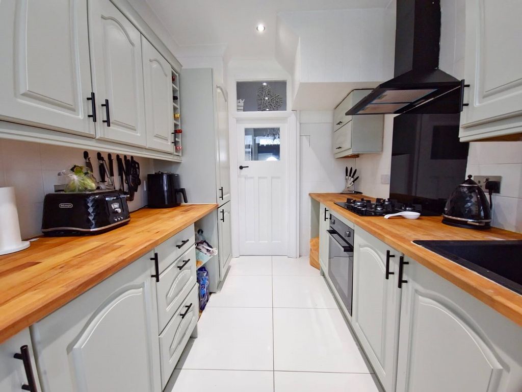 Property photo 2 of 15 Picture No. 01