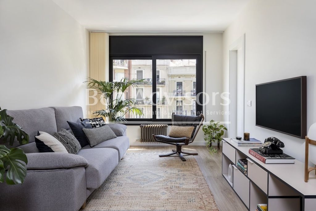 Property photo 1 of 15 Spectacular And Acclaimed Designer Flat In The Heart Of The Eixample