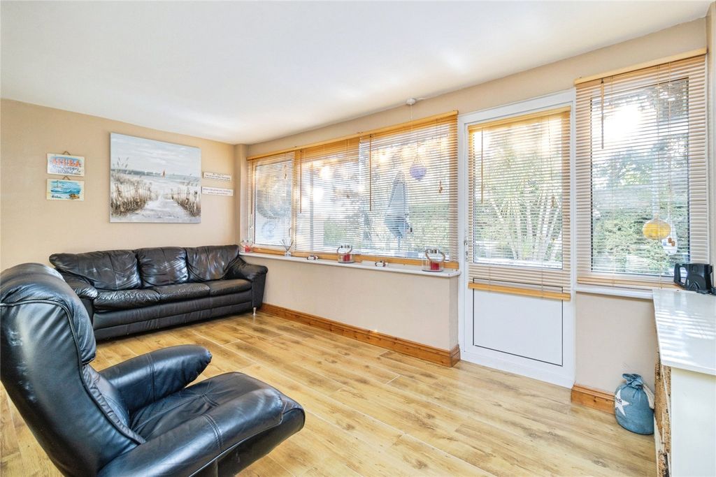 Property photo 3 of 20 Picture No. 05