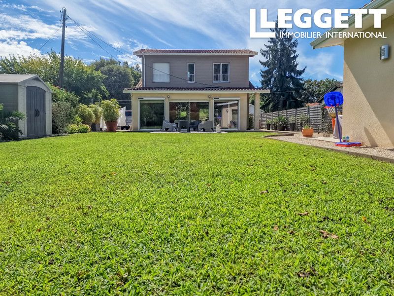 Property photo 1 of 10