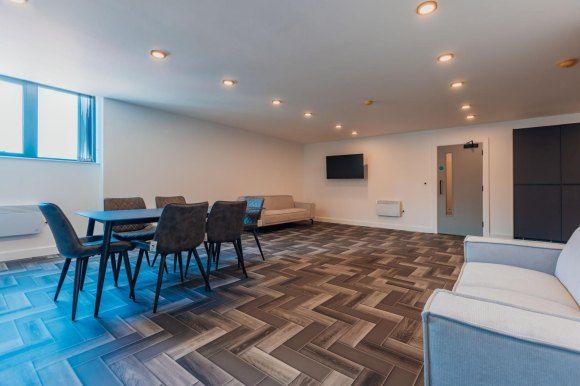 Property photo 2 of 19 9082859.Jpg