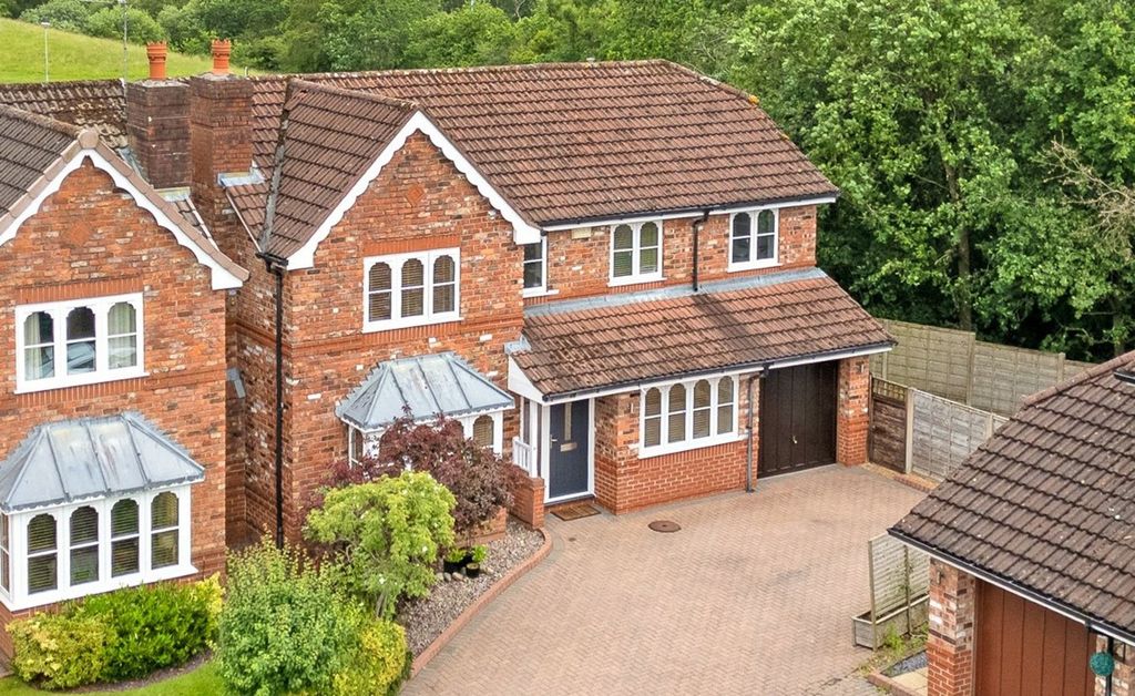 Property photo 1 of 37