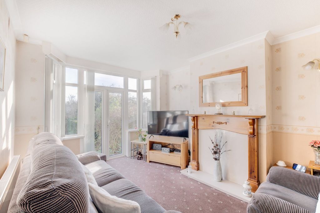 Property photo 2 of 20 Picture No. 04