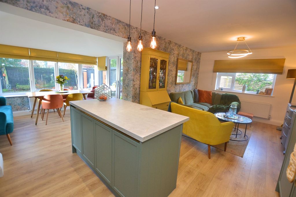 Property photo 2 of 21 Open Plan Living Dining Kitchen