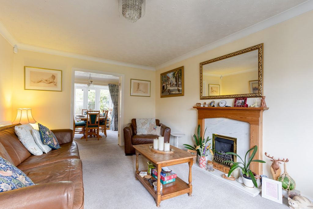 Property photo 3 of 25
