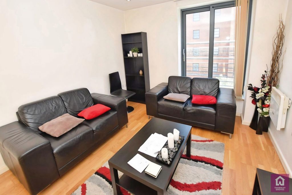 Property photo 1 of 17 Pbox-Img.Jpg