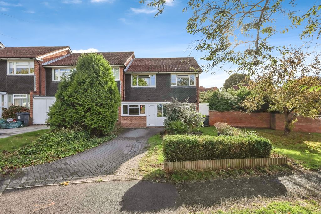 Property photo 1 of 17