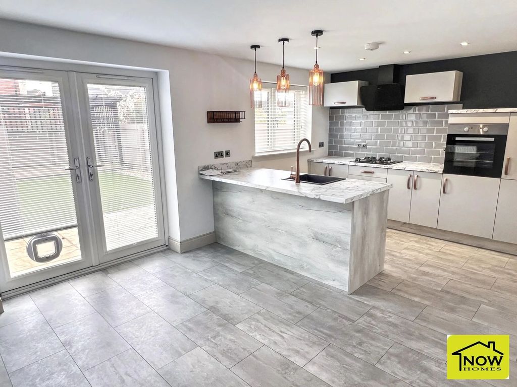 Property photo 2 of 13 Picture 2