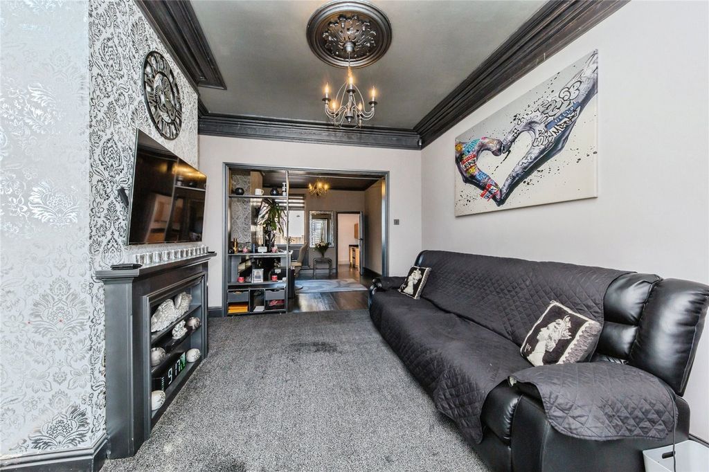 Property photo 3 of 15 Picture No. 05