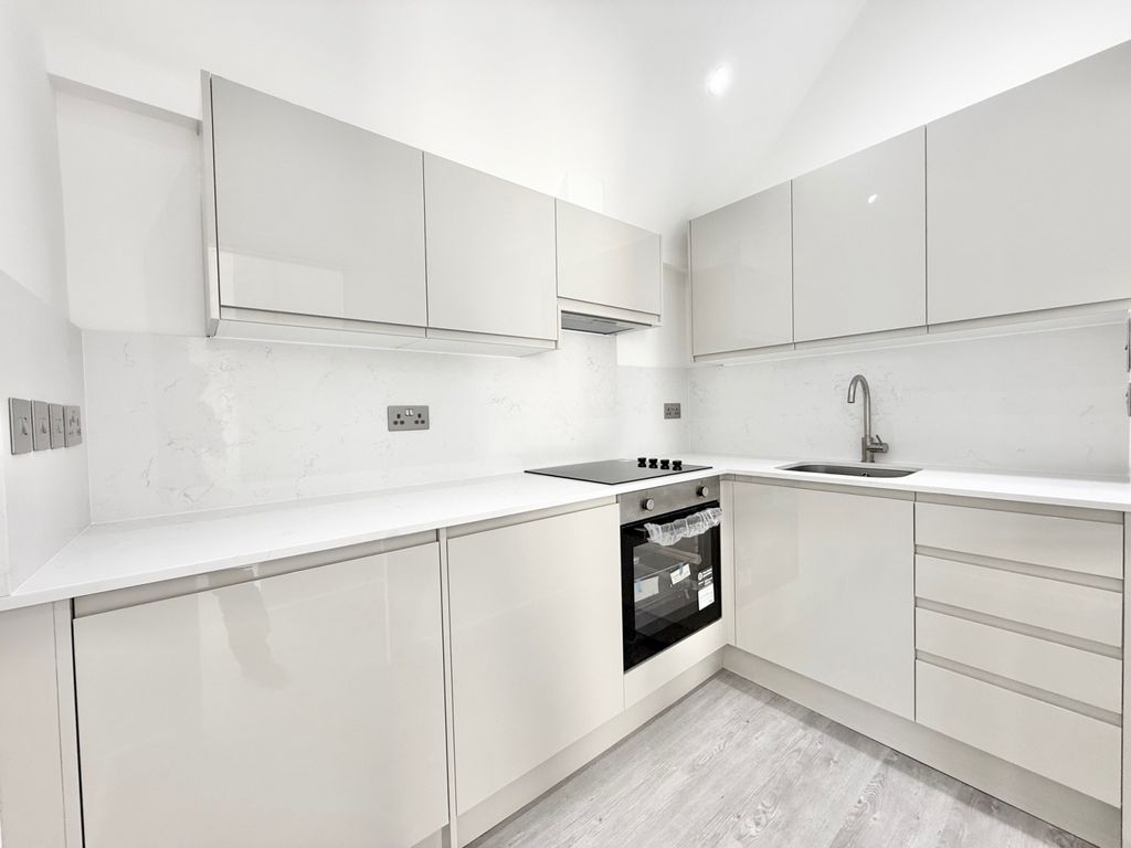 Property photo 2 of 12 Gallery