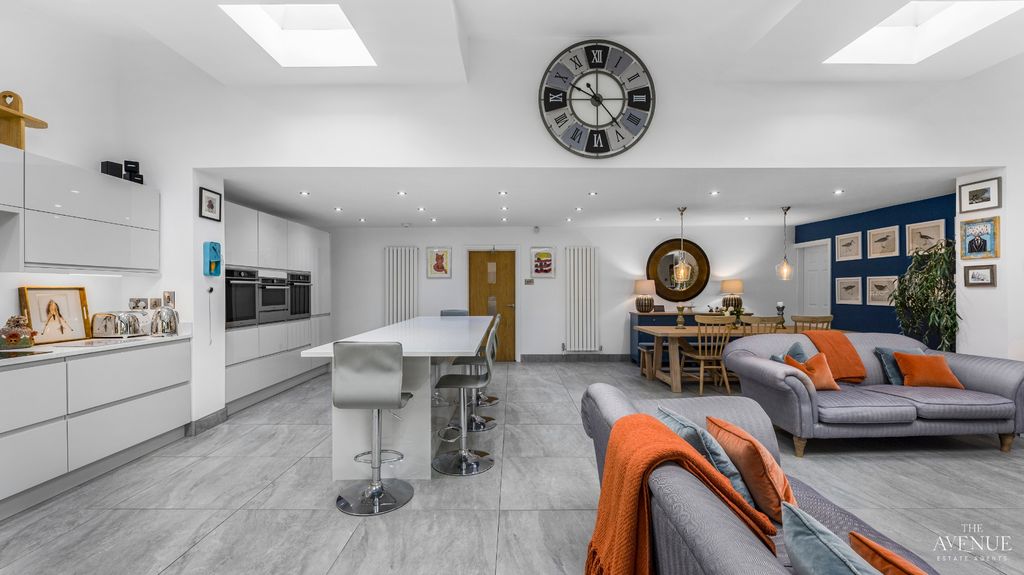 Property photo 1 of 34 3436590