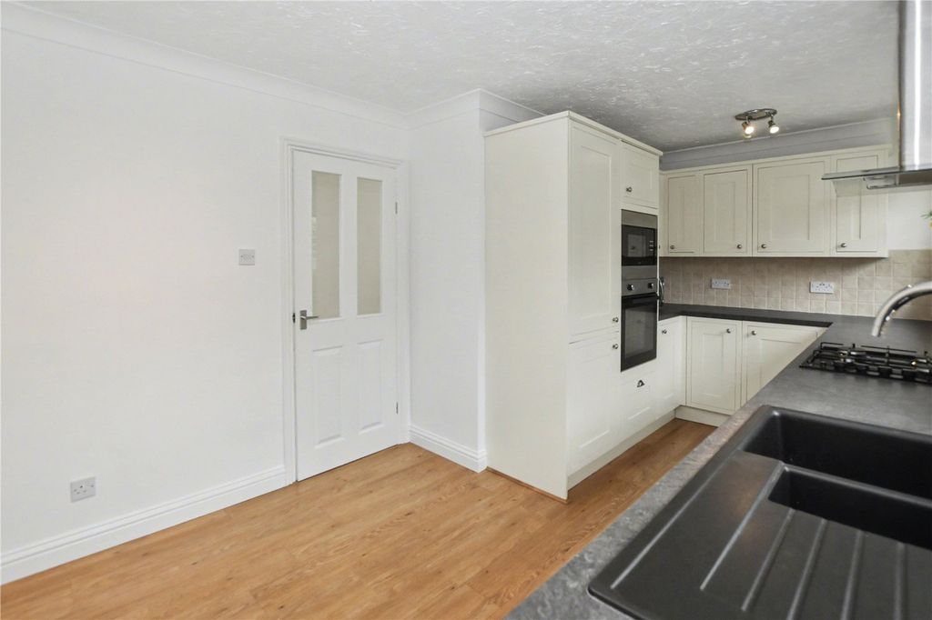 Property photo 3 of 27 Picture No. 61