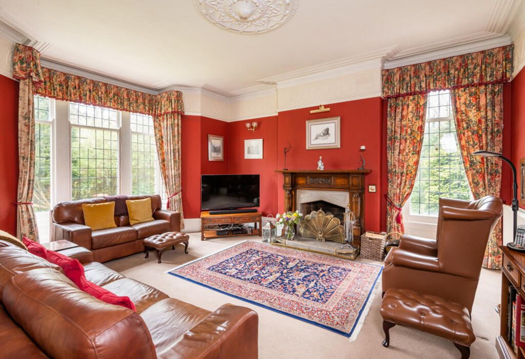 Property photo 3 of 17