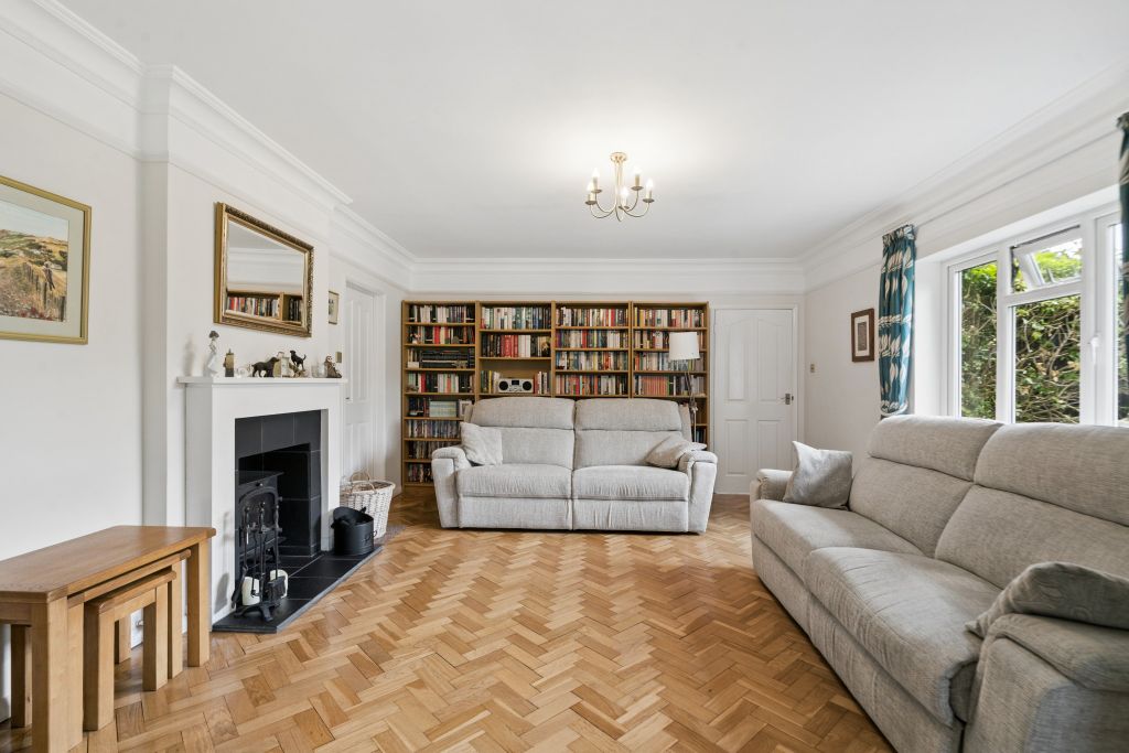 Property photo 3 of 16