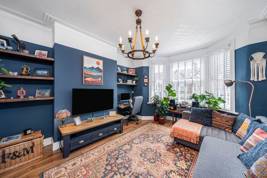 Property photo 1 of 14