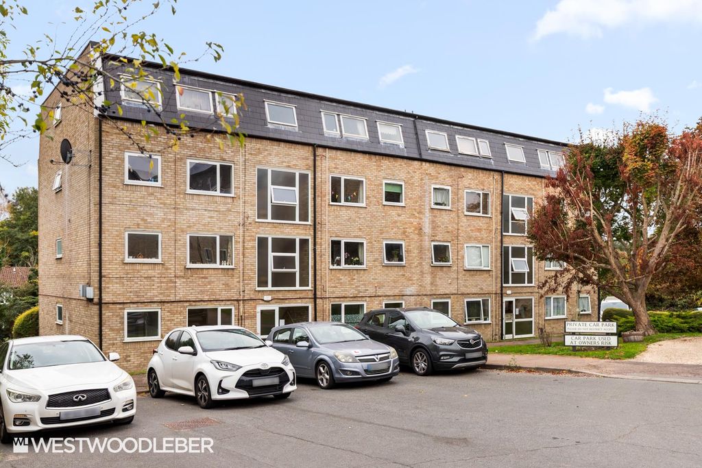 Property photo 1 of 15 Falconcourt_15.Jpg