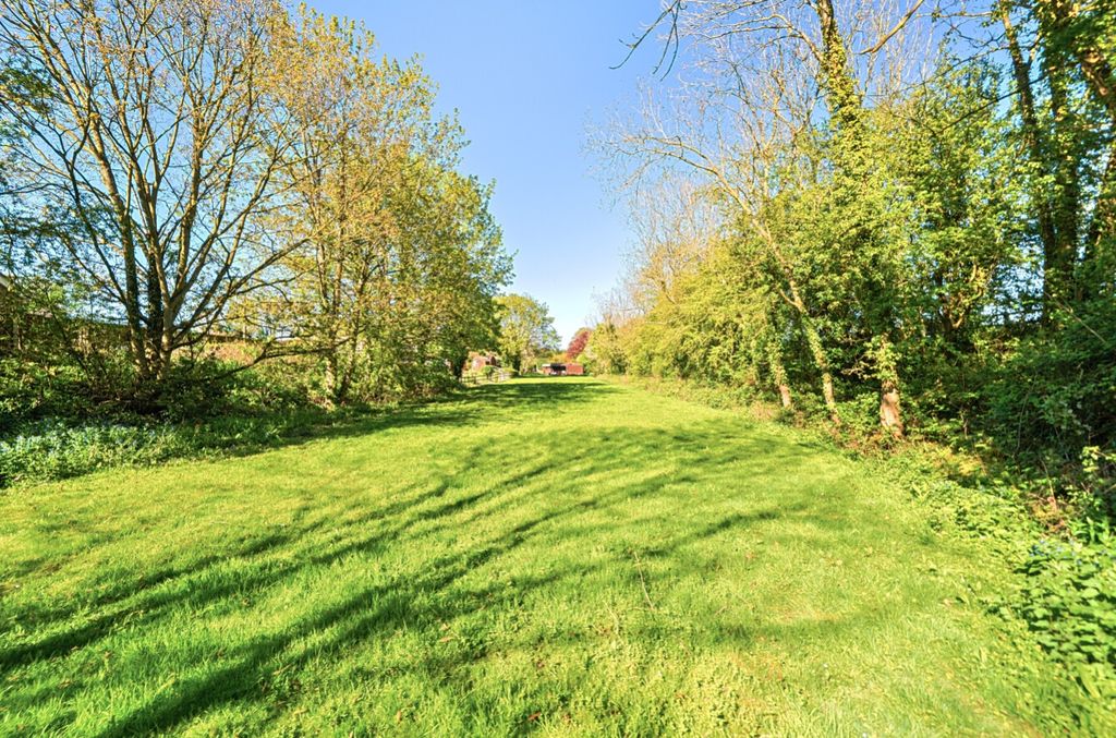 Property photo 2 of 33 1451514-3-69Eaa88c33E27