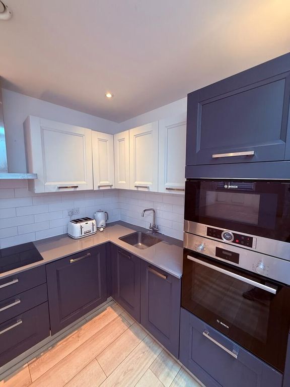 Property photo 3 of 16 Kitchen