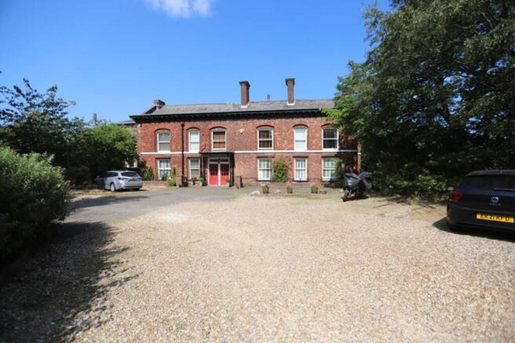 Property photo 1 of 24