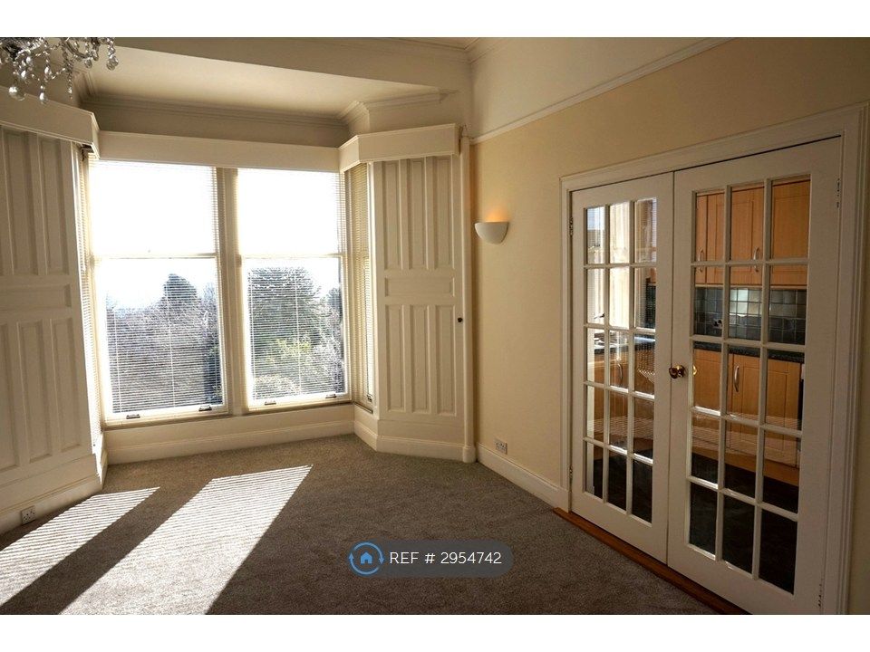 Property photo 3 of 31