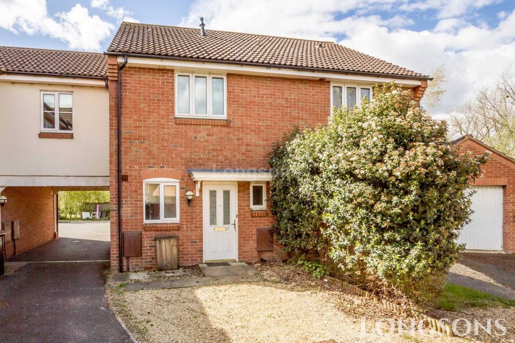 Property photo 1 of 8