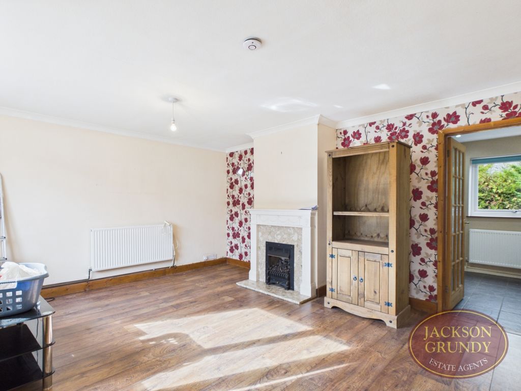 Property photo 2 of 10 Aynho Crescent