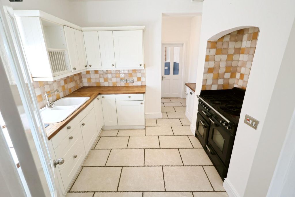 Property photo 3 of 13 Kitchen