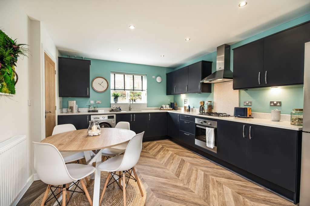 Property photo 1 of 9