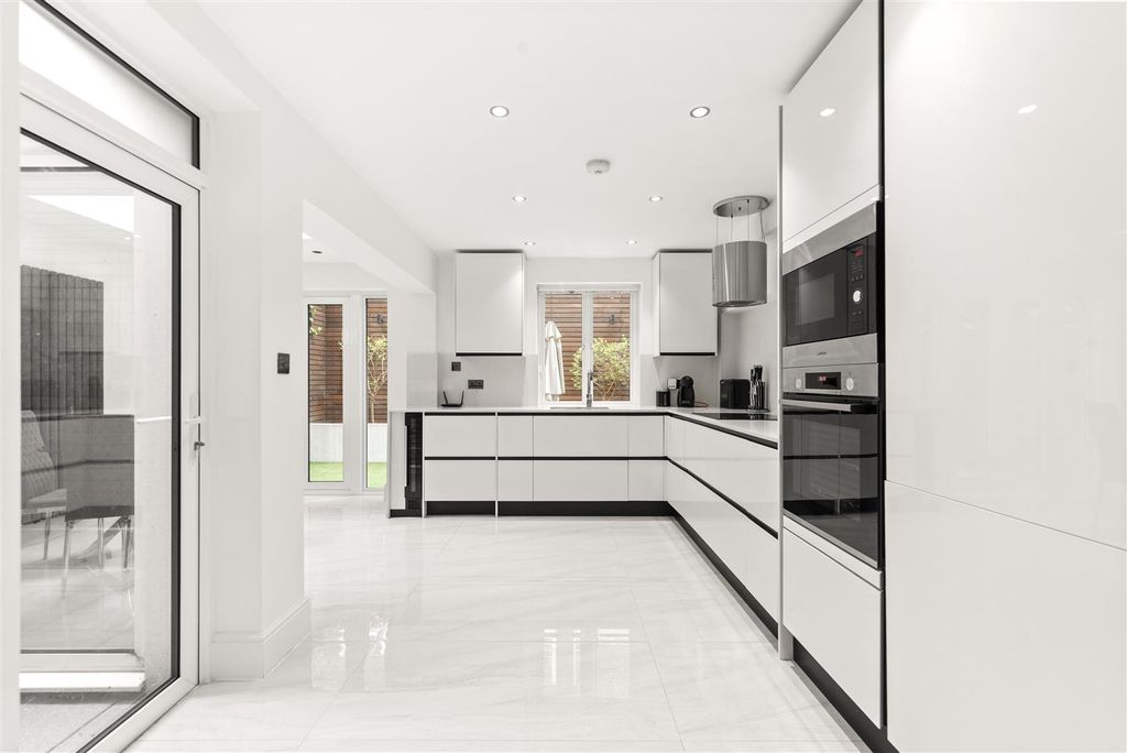 Property photo 2 of 18 Dsc_8082.Jpg