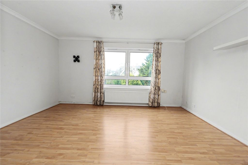 Property photo 3 of 10 Picture No. 31