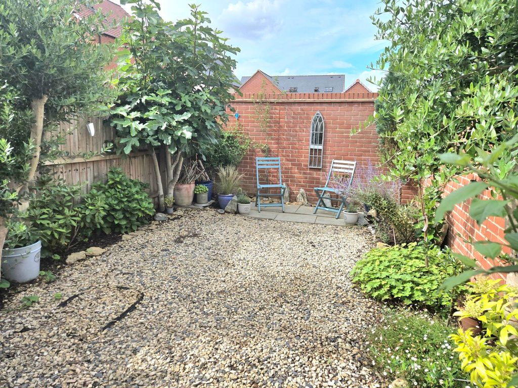 Property photo 3 of 19
