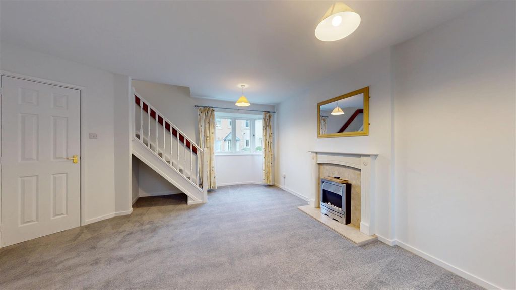 Property photo 3 of 13 Living Room