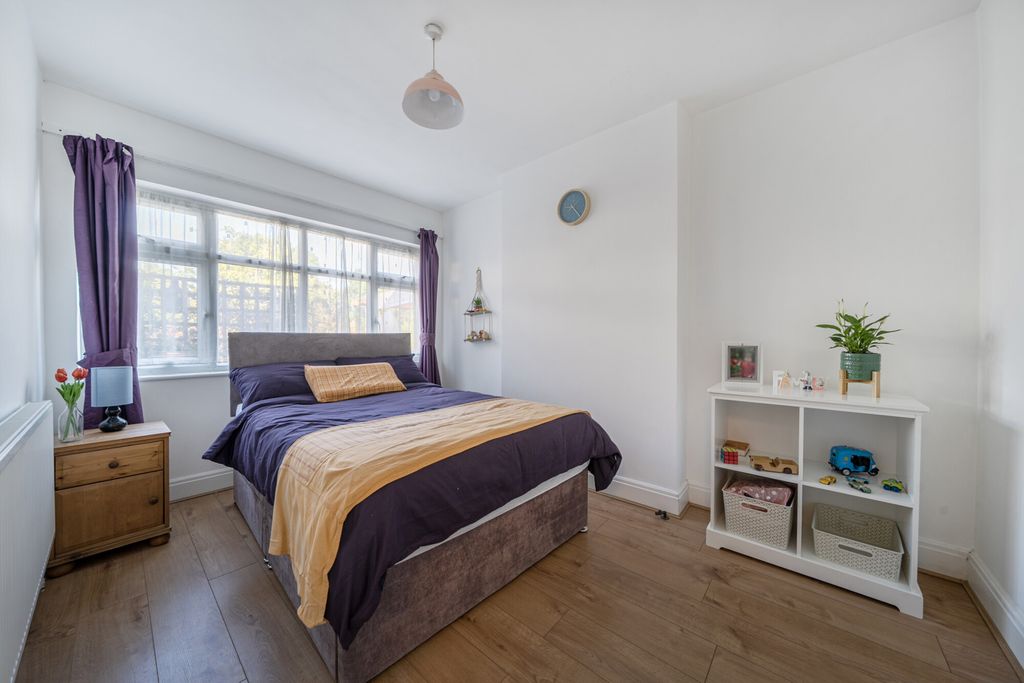 Property photo 3 of 17 1326989-14-68776B...