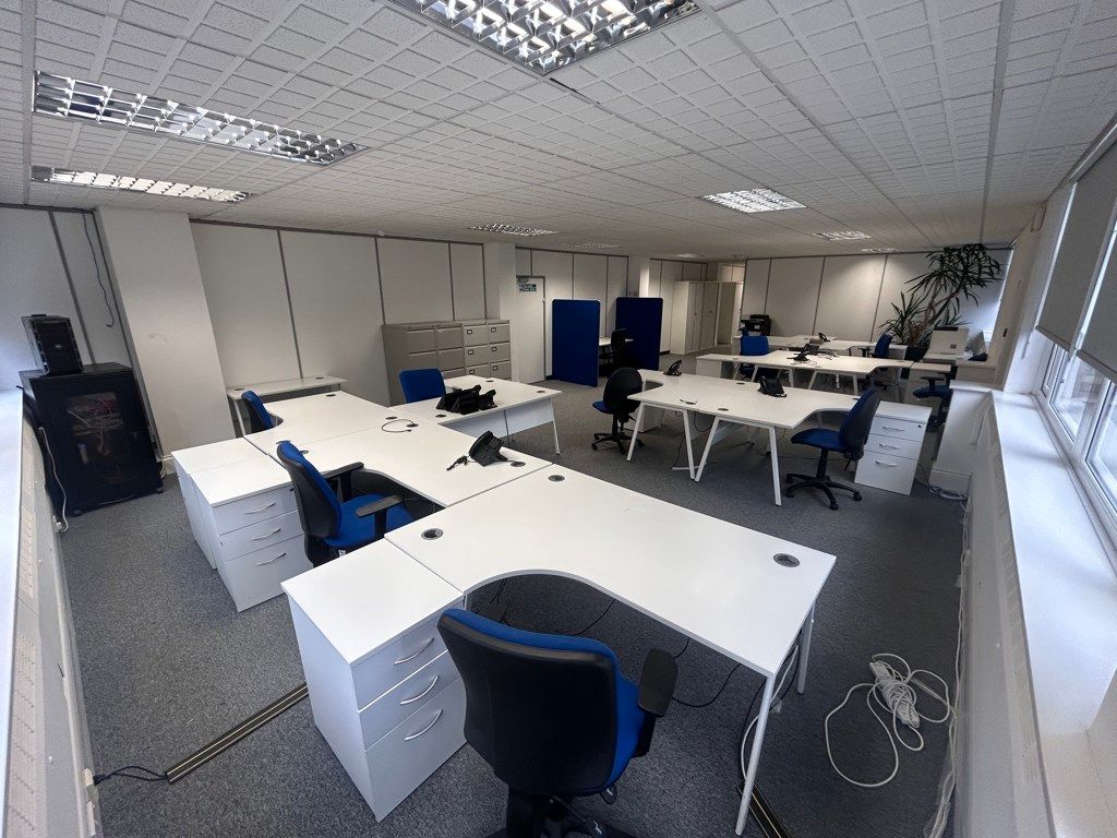 Property photo 2 of 7 Photo 3