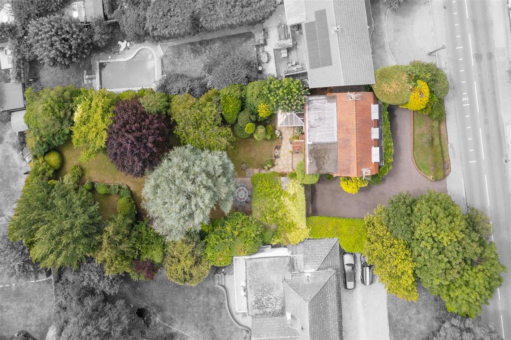 Property photo 3 of 45