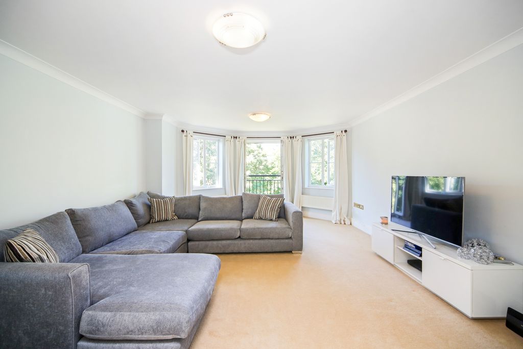 Property photo 2 of 11 Living Room.Jpg