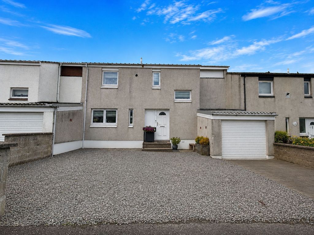 Property photo 1 of 34