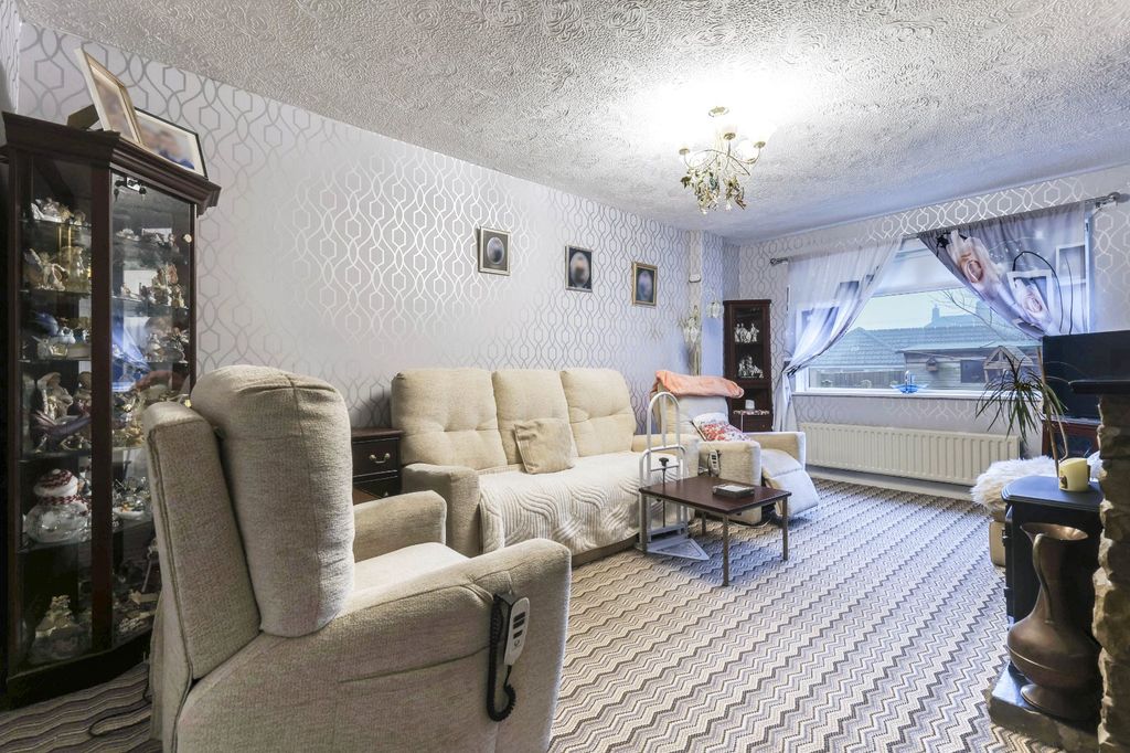 Property photo 2 of 14 Picture No. 08