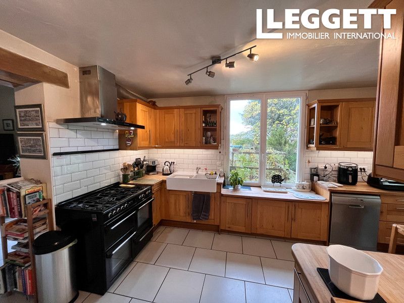 Property photo 3 of 10