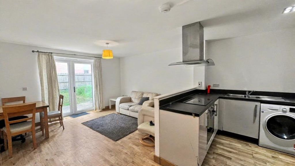 Property photo 2 of 13