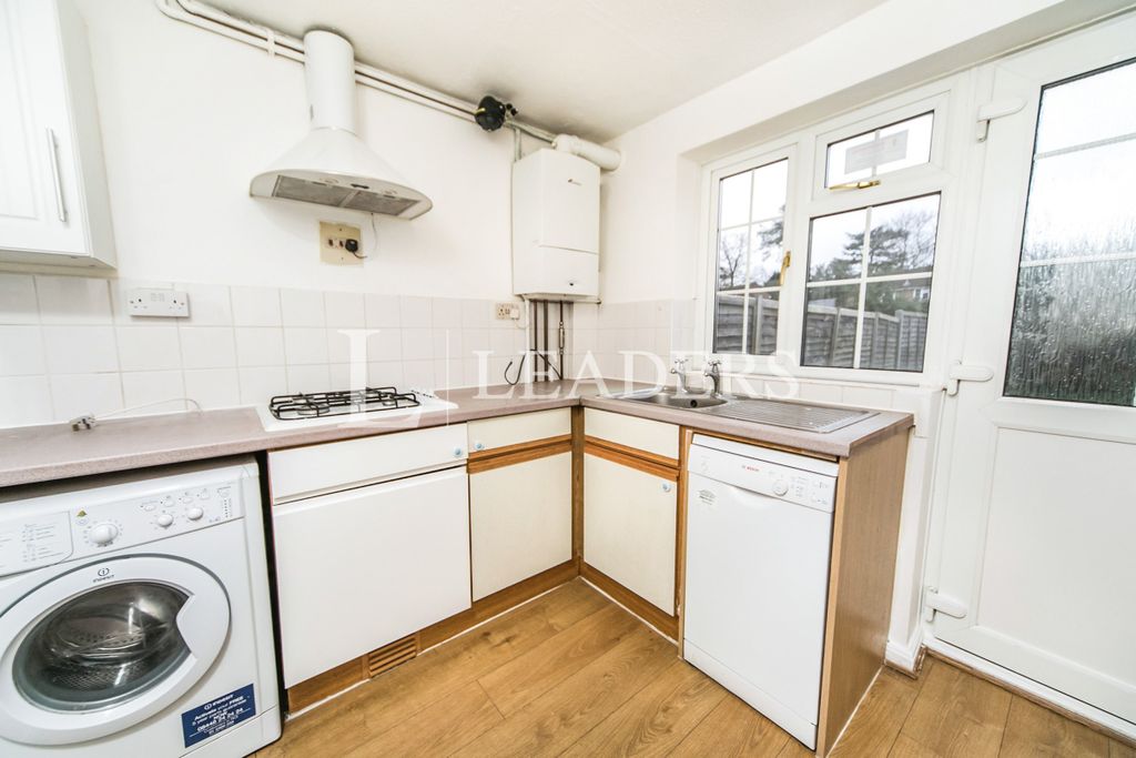 Property photo 3 of 8 2797Beda-99Ed-4748-8