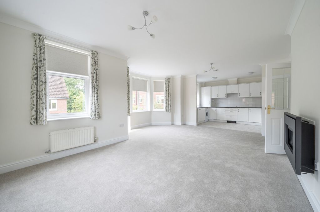 Property photo 1 of 16 1304109-2-68432F3...