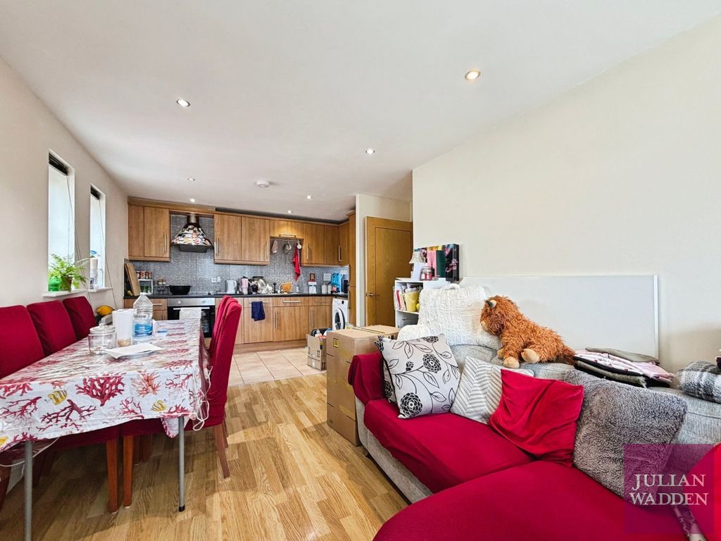 Property photo 2 of 11 Picture No. 10