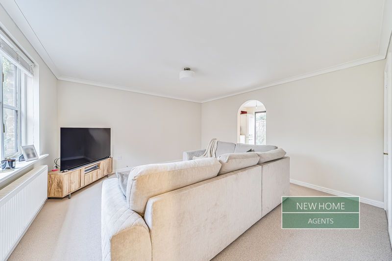 Property photo 3 of 19 Photo 17