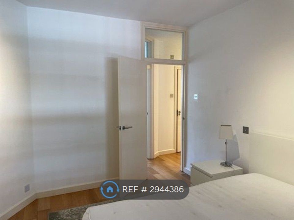 Property photo 3 of 7 Bedroom