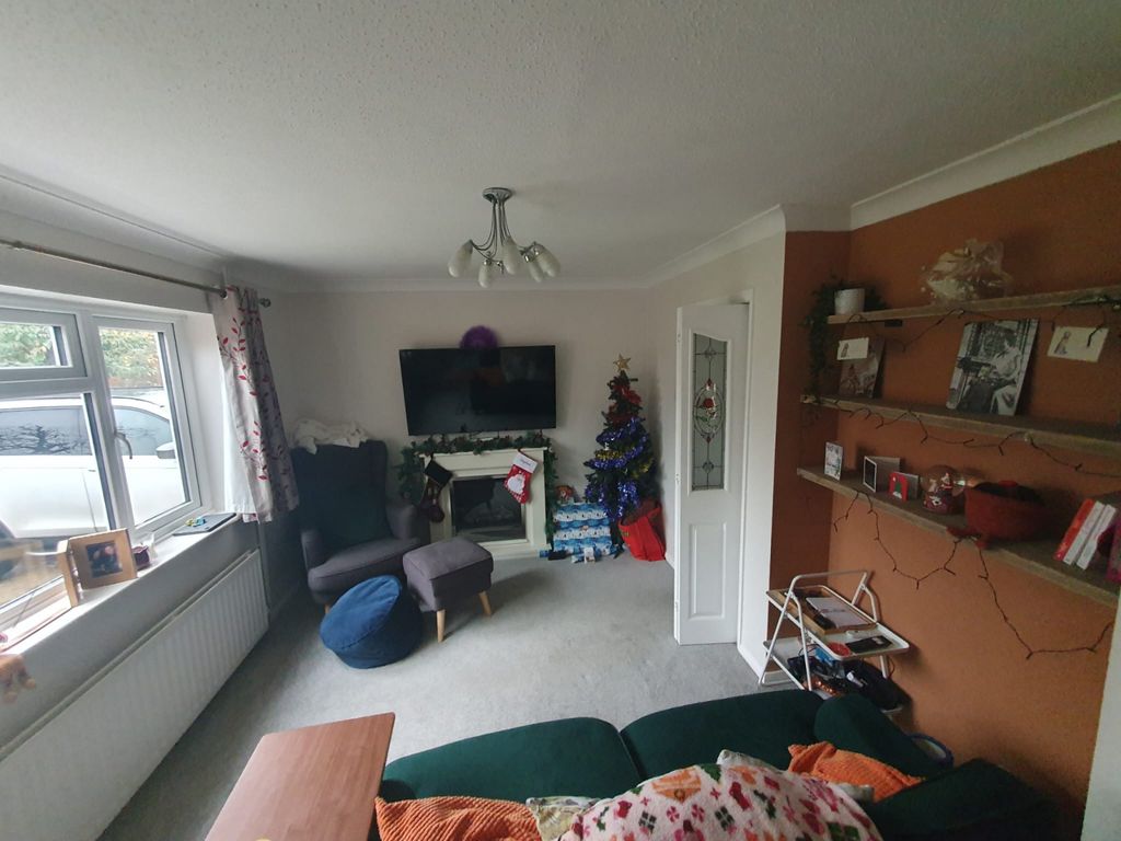 Property photo 2 of 16 Gallery