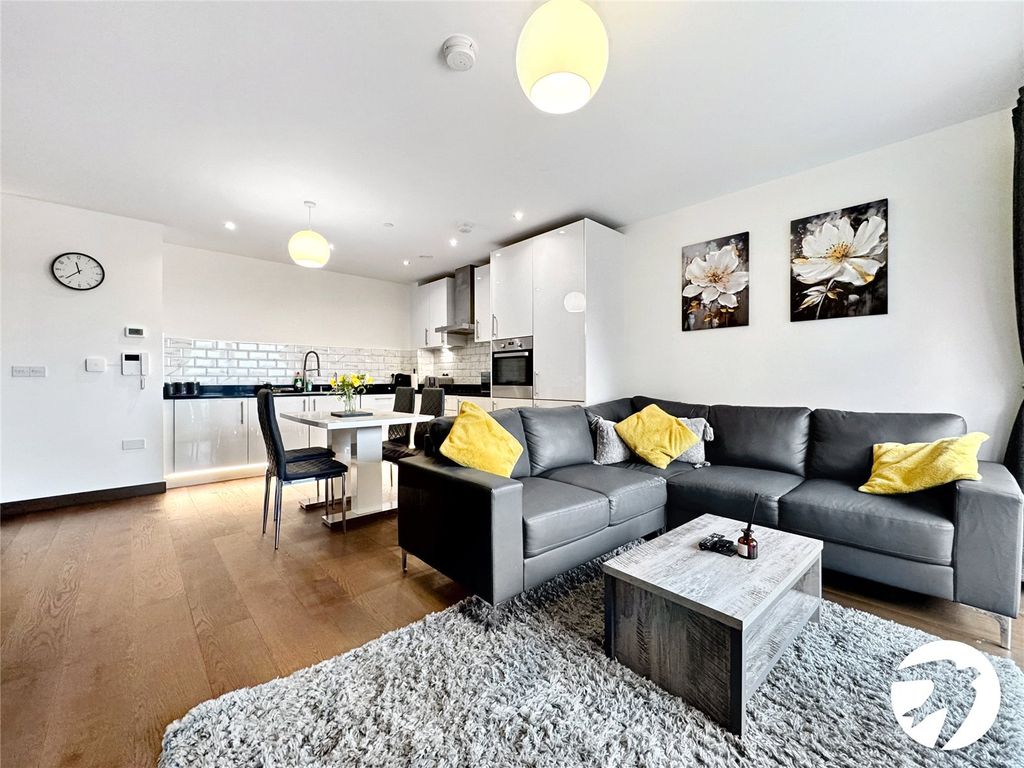 Property photo 2 of 13 Picture 2